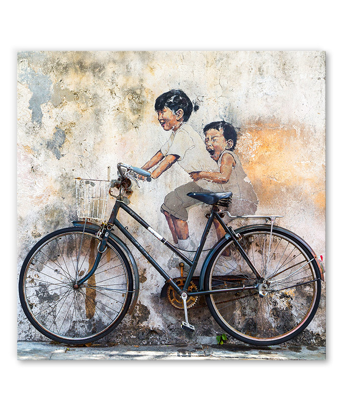tableau street art 2 enfants sur un vélo George Town Penang